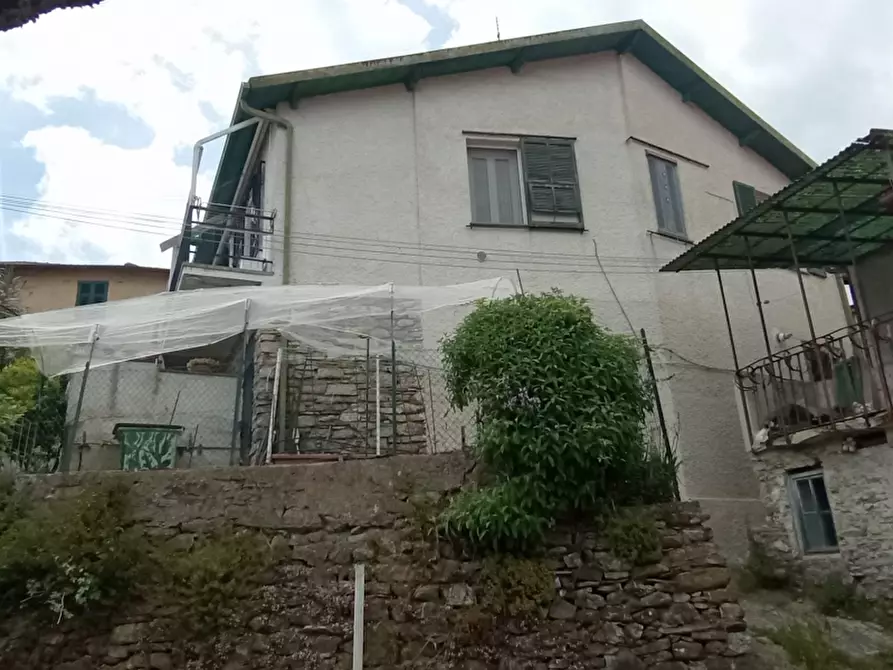 Immagine 2 di Casa semindipendente in vendita  in STRADA VILLE SAN PIETRO , FRAZIONE   MARPERO 96 a Borgomaro