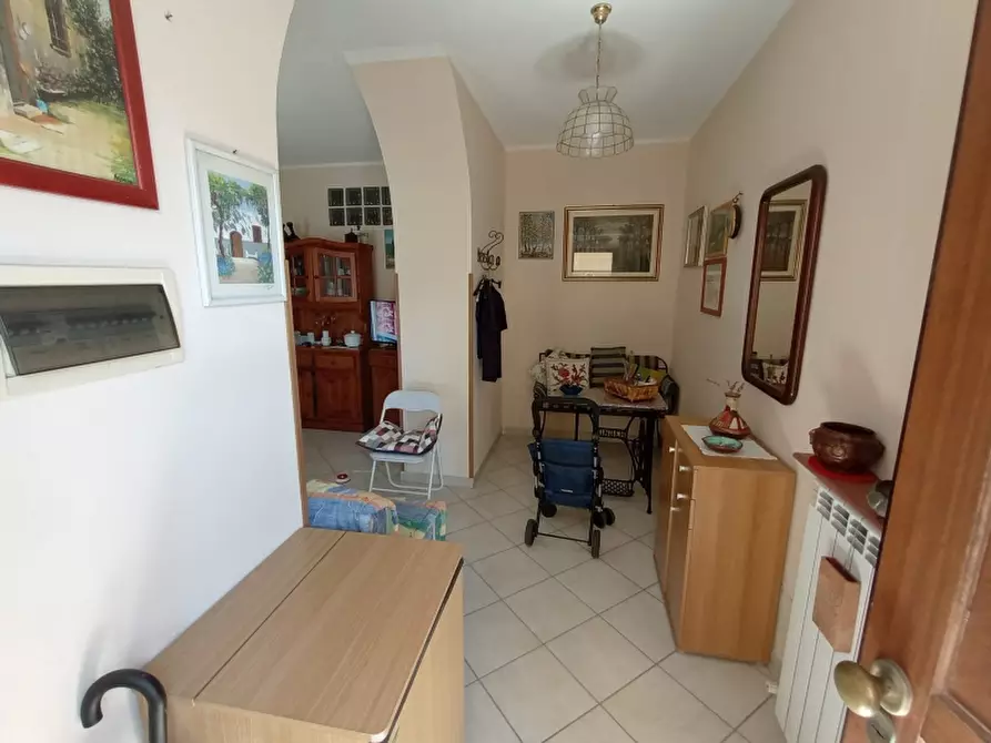 Immagine 3 di Appartamento in vendita  a Imperia