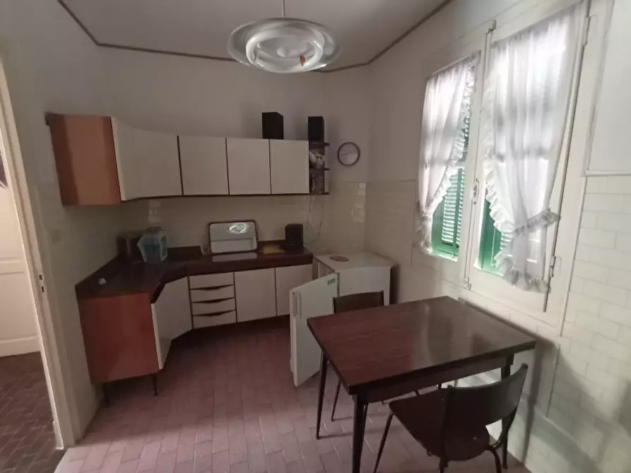 Immagine 3 di Appartamento in vendita  a Imperia