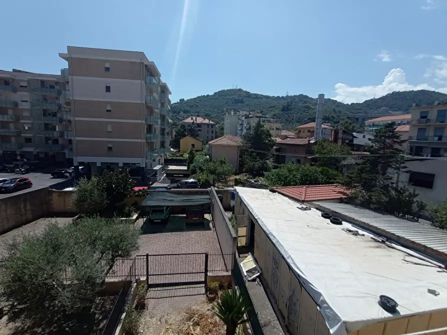 Immagine 7 di Appartamento in vendita  a Imperia