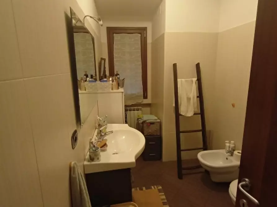 Immagine 11 di Appartamento in vendita  a Chiusanico