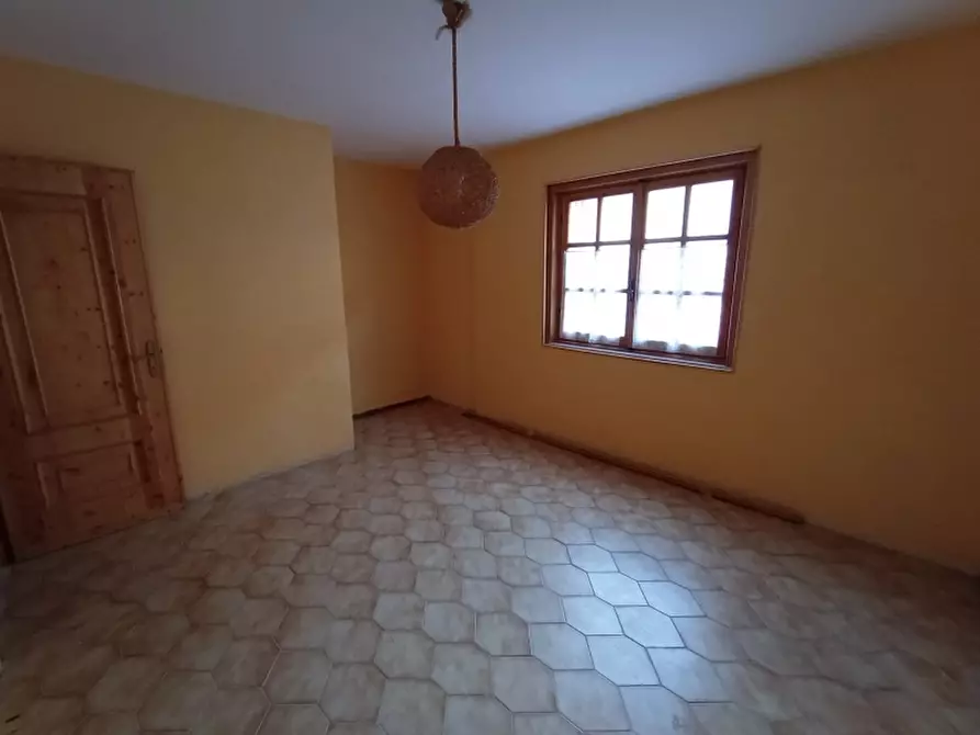 Immagine 12 di Appartamento in vendita  in FRAZIONE VALCONA SOPRANA 3 a Mendatica