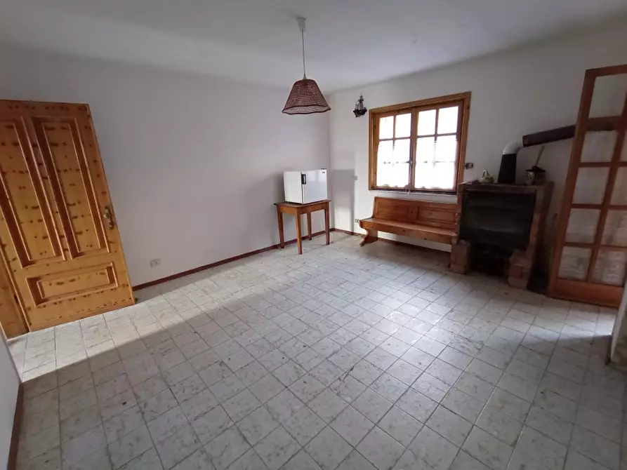 Immagine 4 di Appartamento in vendita  in FRAZIONE VALCONA SOPRANA 3 a Mendatica