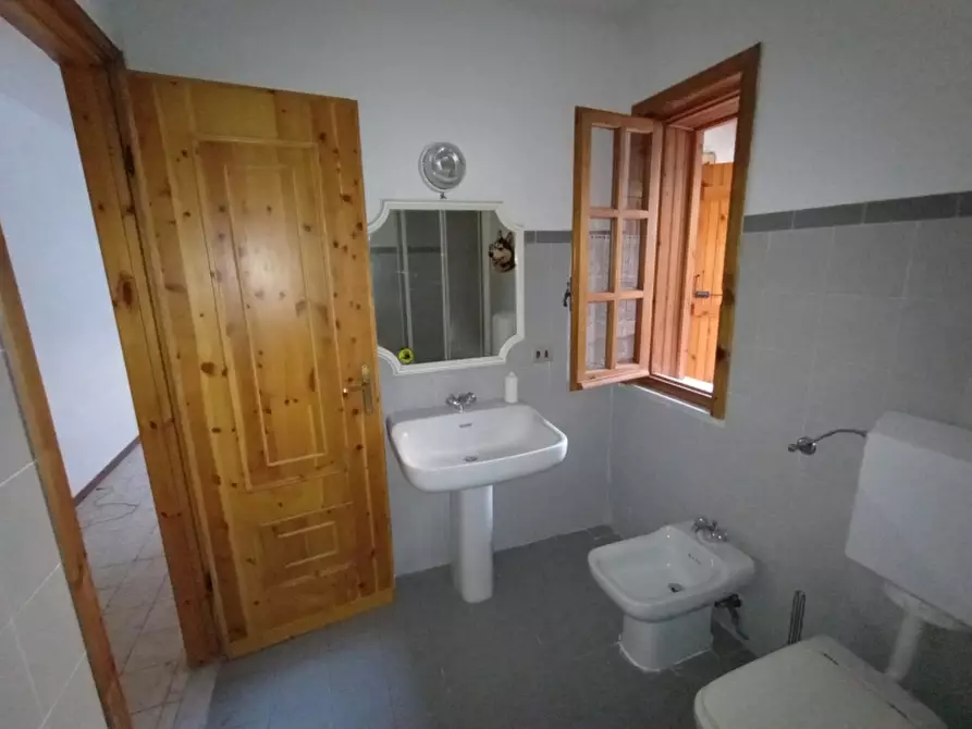 Immagine 10 di Appartamento in vendita  in FRAZIONE VALCONA SOPRANA 3 a Mendatica