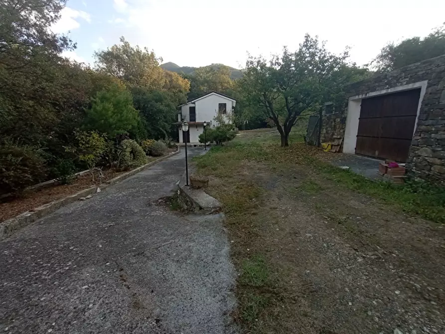 Immagine 13 di Casa indipendente in vendita  a Lucinasco