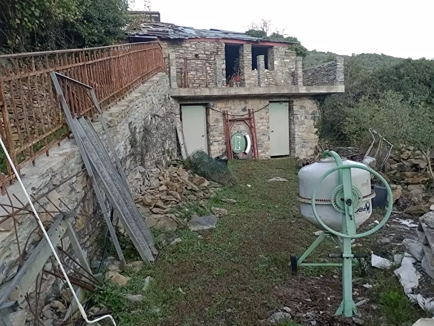 Immagine 4 di Casa semindipendente in vendita  in BORGATA CASE MOLINI a Lucinasco