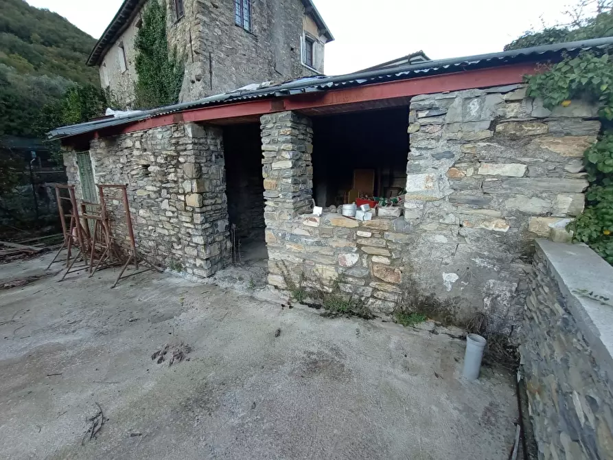 Immagine 13 di Casa semindipendente in vendita  in BORGATA CASE MOLINI a Lucinasco