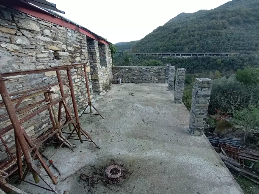 Immagine 1 di Casa semindipendente in vendita  in BORGATA CASE MOLINI a Lucinasco