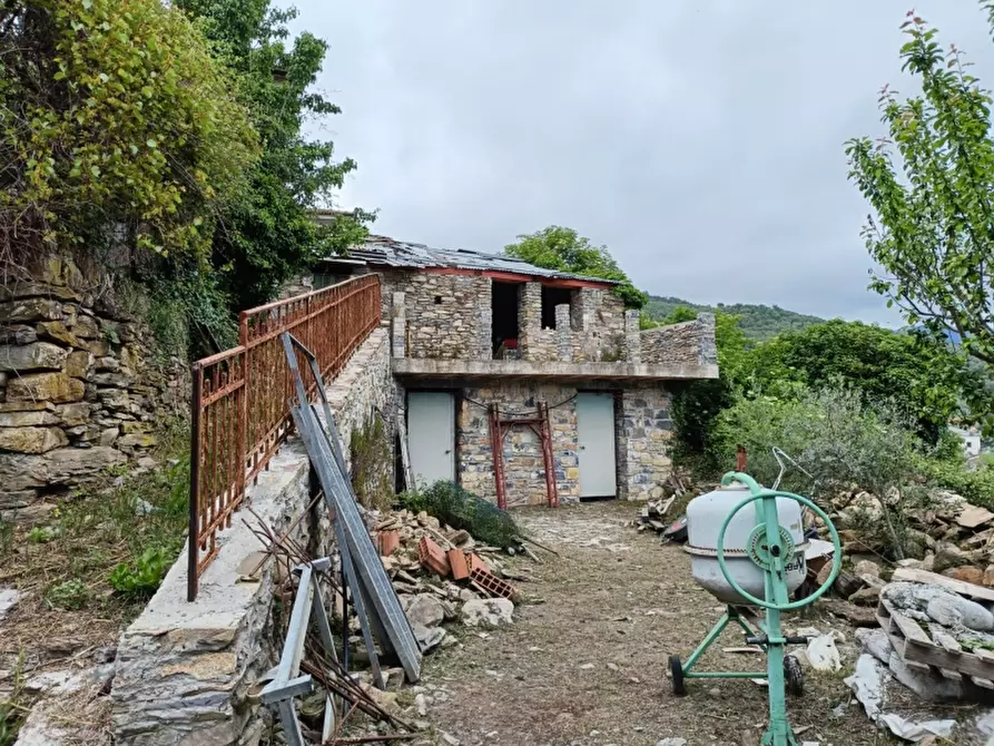 Immagine 10 di Casa semindipendente in vendita  in BORGATA CASE MOLINI a Lucinasco