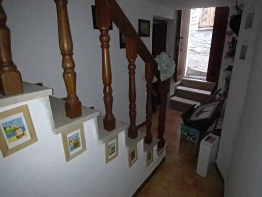 Immagine 15 di Casa indipendente in vendita  a Rezzo