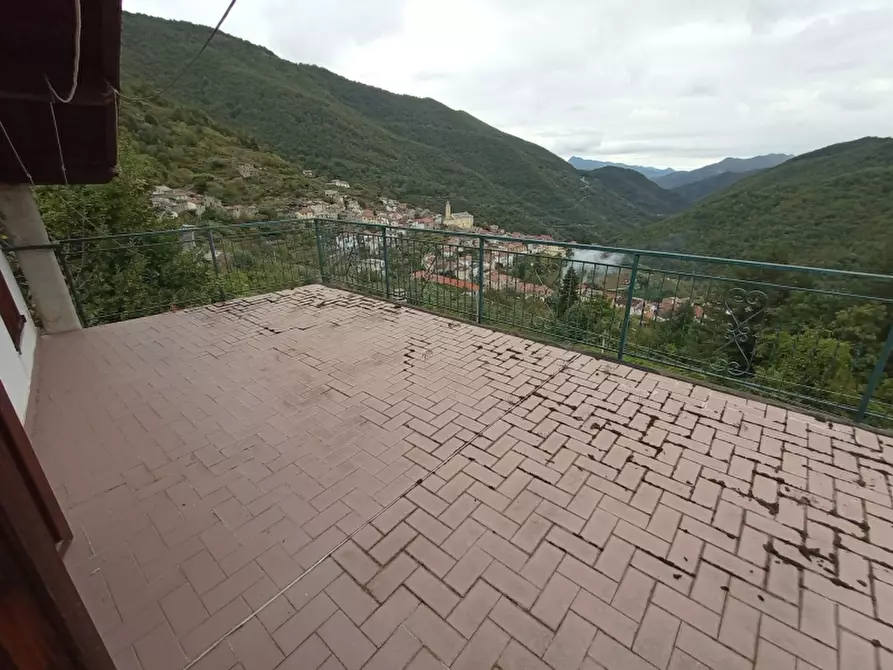 Immagine 3 di Casa indipendente in vendita  a Rezzo