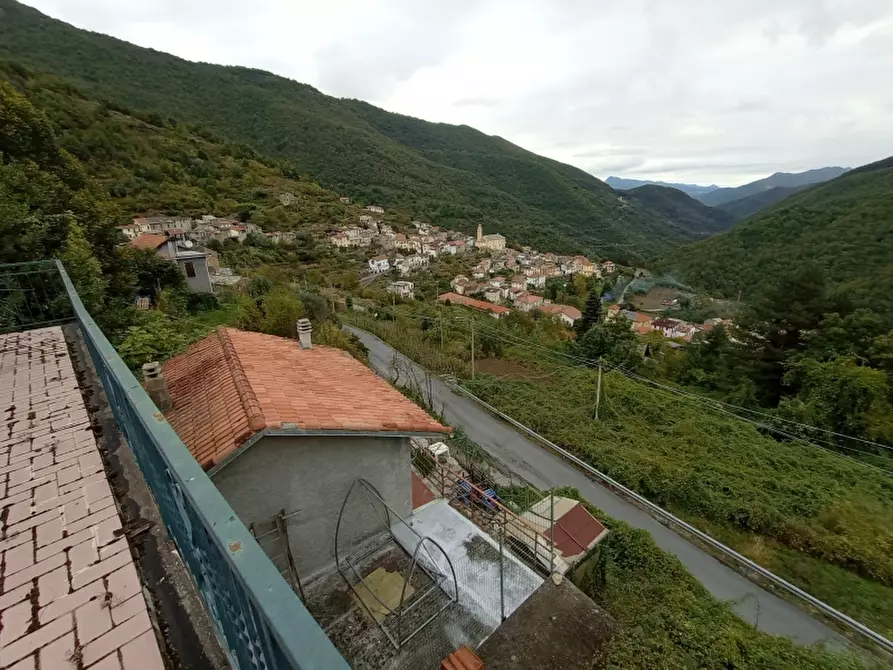 Immagine 9 di Casa indipendente in vendita  a Rezzo