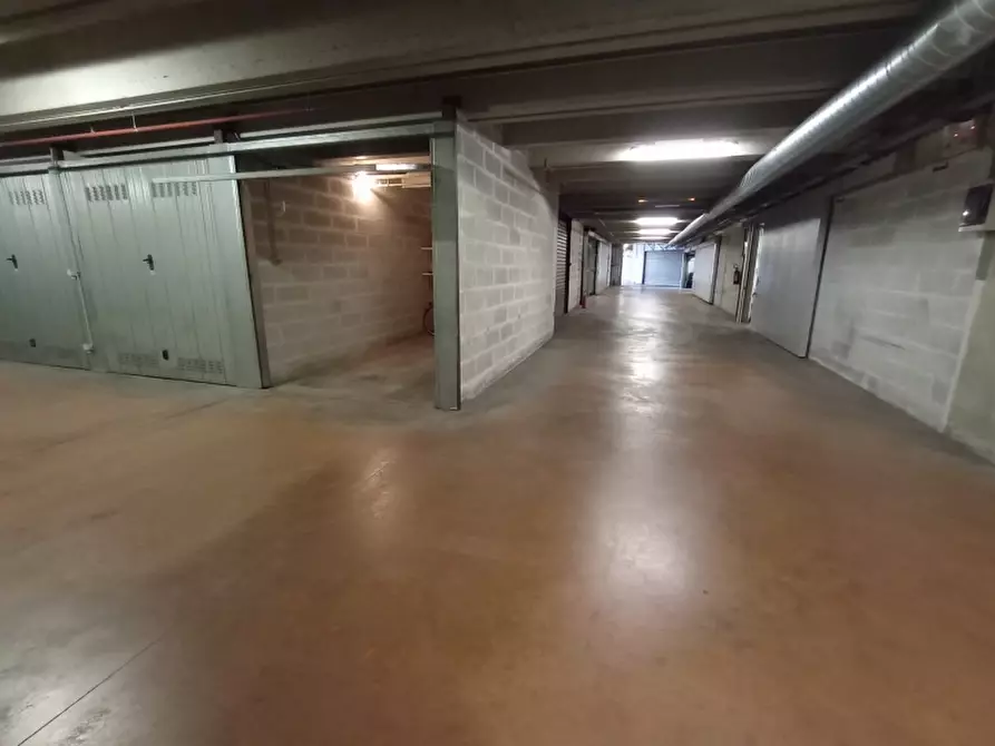 Immagine 2 di Box auto in vendita  a Imperia