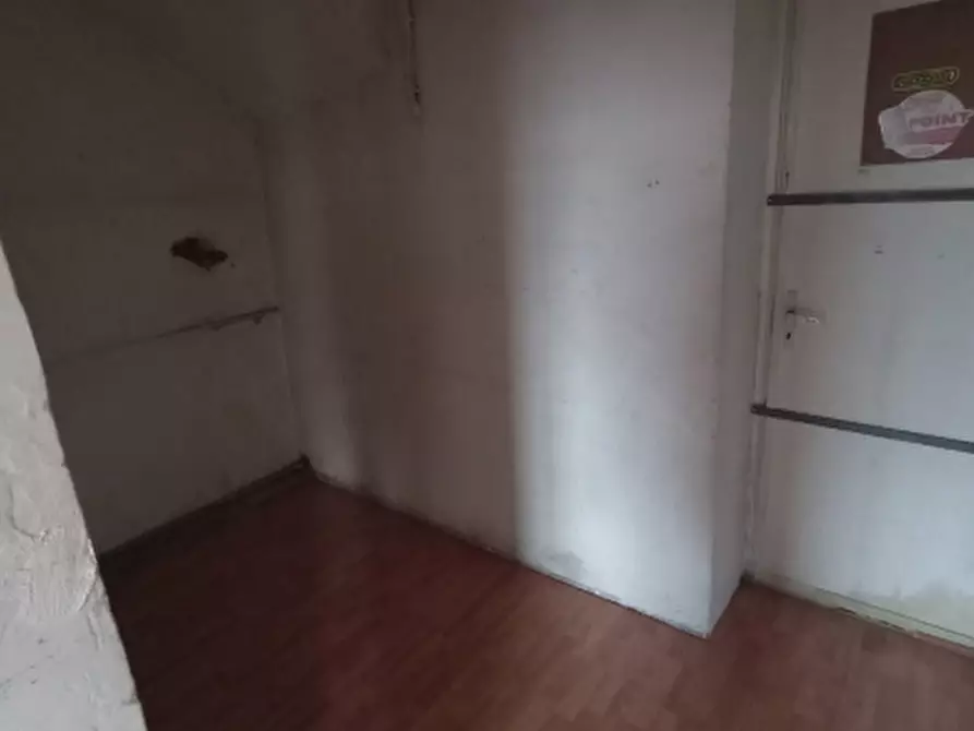 Immagine 4 di Locale commerciale in affitto  in VIA NAZIONALE 55 a Imperia