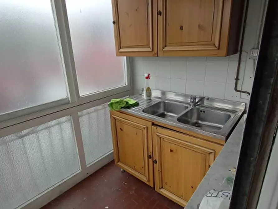 Immagine 8 di Locale commerciale in affitto  in VIA NAZIONALE 55 a Imperia