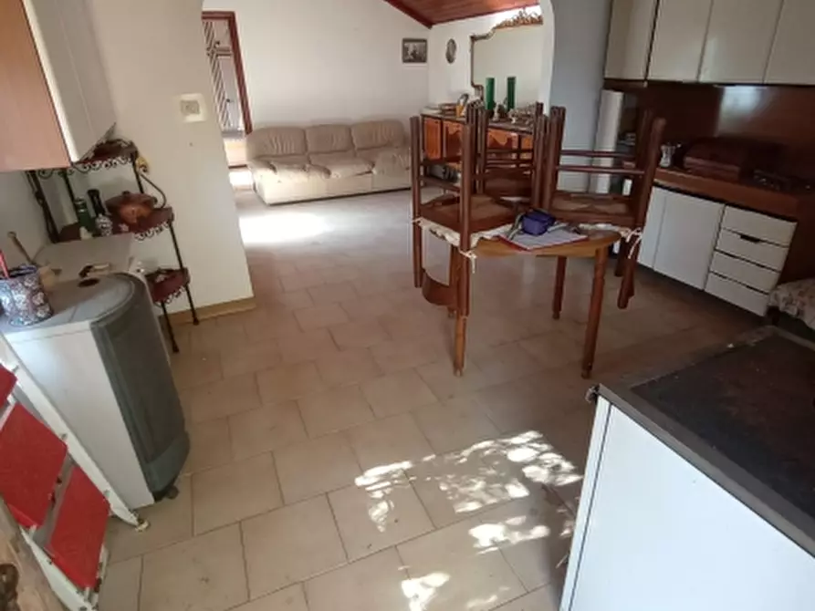 Immagine 5 di Casa indipendente in vendita  a Imperia