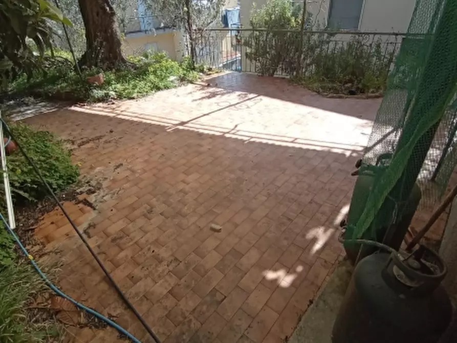Immagine 8 di Casa indipendente in vendita  a Imperia