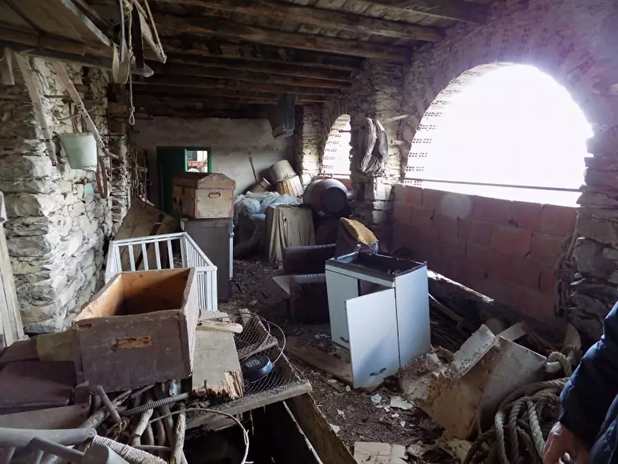 Immagine 7 di Rustico / casale in vendita  a Borgomaro