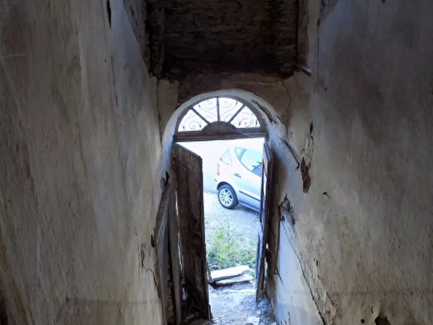 Immagine 12 di Rustico / casale in vendita  a Cesio