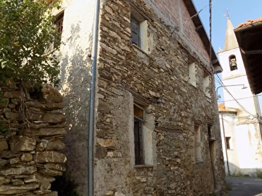 Immagine 5 di Rustico / casale in vendita  a Cesio