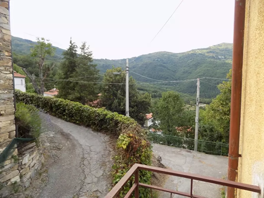 Immagine 4 di Porzione di casa in vendita  in via cavour 30 a Borgomaro