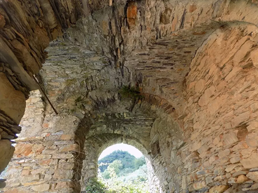 Immagine 19 di Rustico / casale in vendita  a Villanova D'albenga
