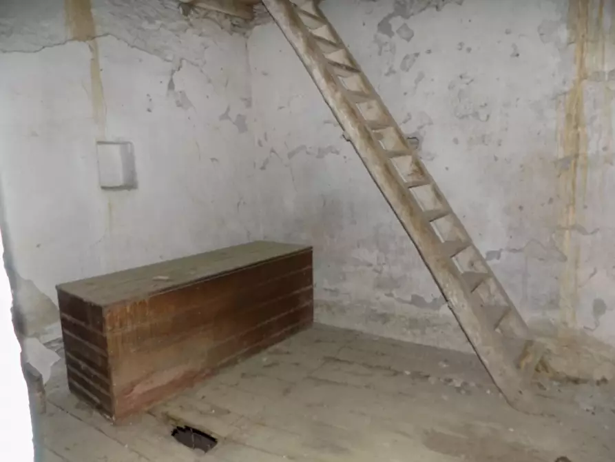 Immagine 26 di Rustico / casale in vendita  a Villanova D'albenga