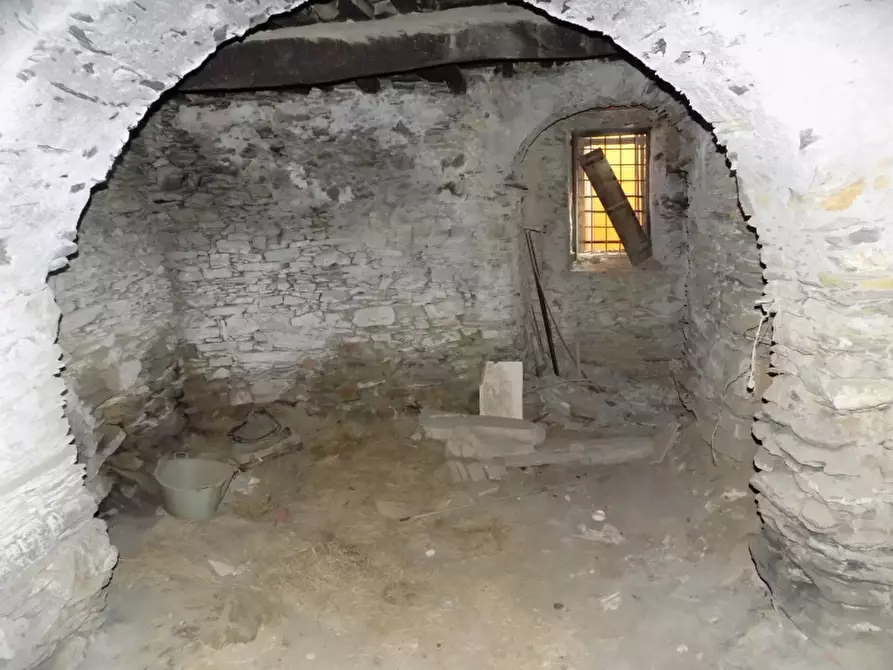 Immagine 35 di Rustico / casale in vendita  a Villanova D'albenga