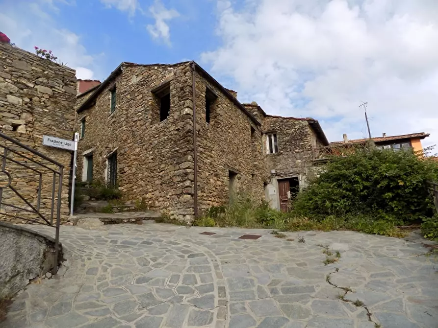 Immagine 9 di Rustico / casale in vendita  a Villanova D'albenga