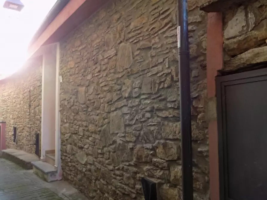 Immagine 10 di Casa semindipendente in vendita  a Cesio