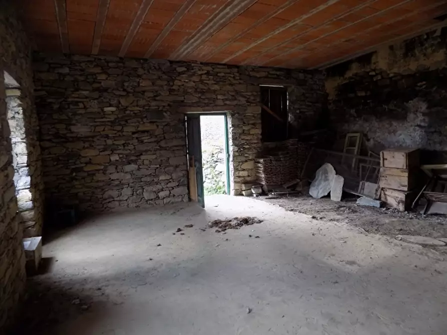 Immagine 6 di Casa semindipendente in vendita  a Borgomaro