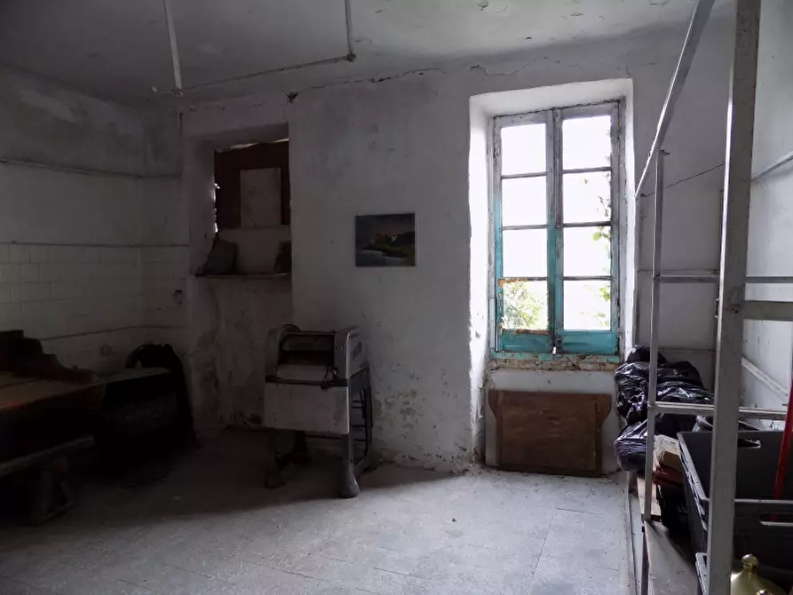 Immagine 7 di Porzione di casa in vendita  a Imperia