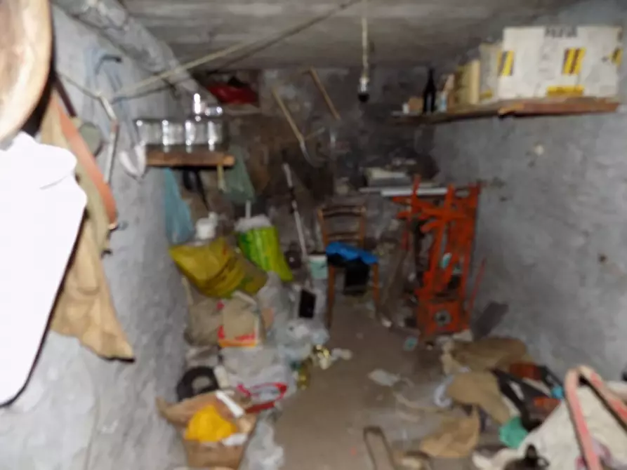 Immagine 8 di Casa semindipendente in vendita  a Borgomaro