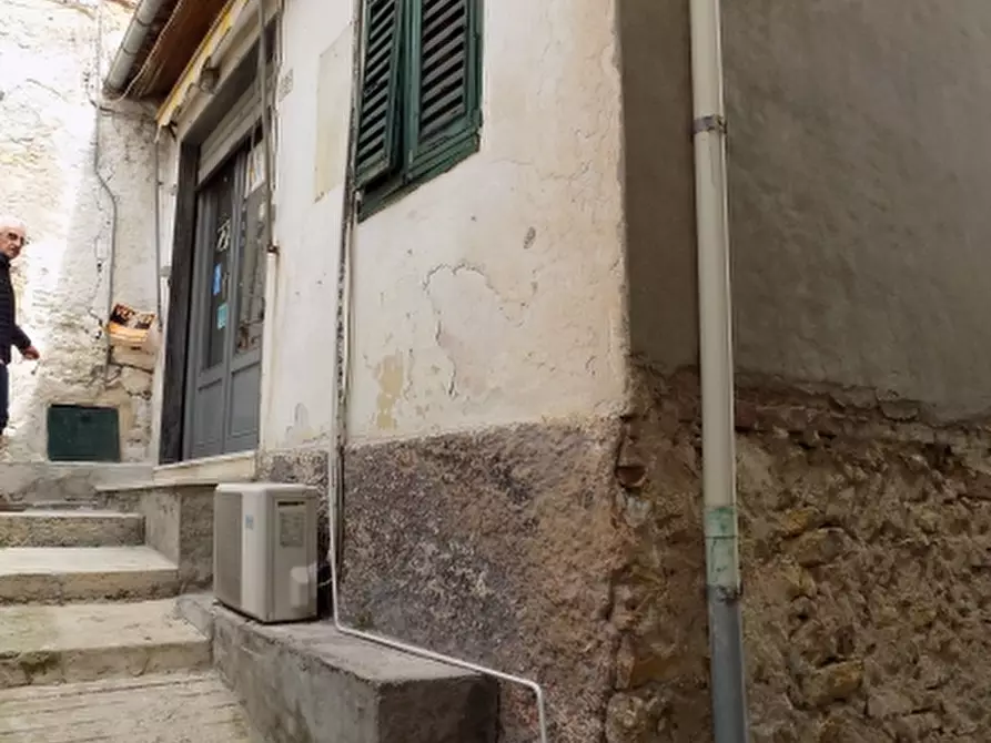 Immagine 3 di Porzione di casa in vendita  a Imperia