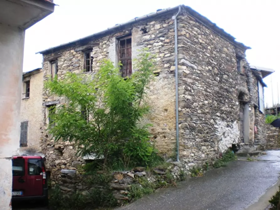 Immagine 2 di Rustico / casale in vendita  a Pornassio