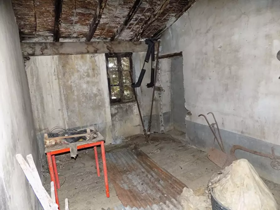 Immagine 4 di Rustico / casale in vendita  a Borgomaro
