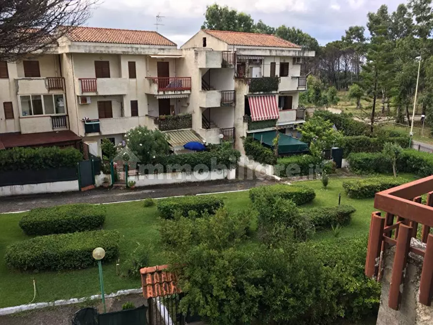 Immagine 15 di Appartamento in vendita  in Via della Pineta a Lamezia Terme