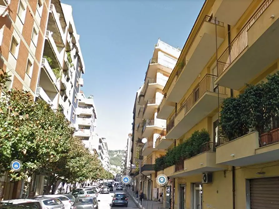 Immagine 2 di Negozio in vendita  in Via 20 Settembre 83 a Lamezia Terme