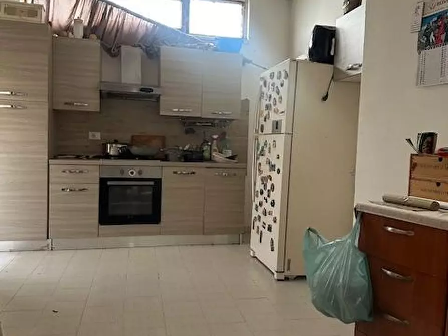 Immagine 10 di Villa in vendita  in VIA MONZA a Castel Volturno