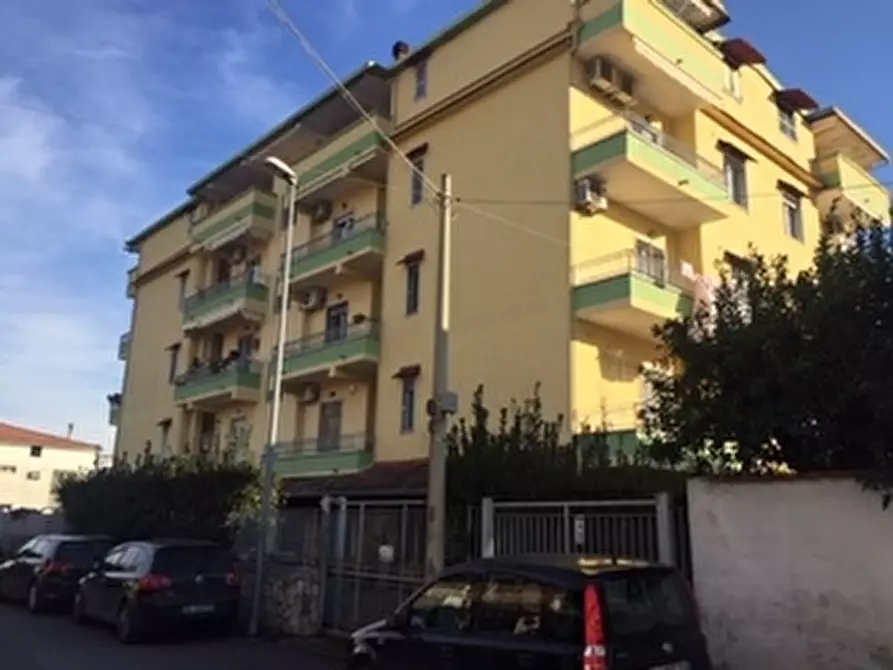 Immagine 1 di Appartamento in vendita  in via Obbligatoria a Aversa