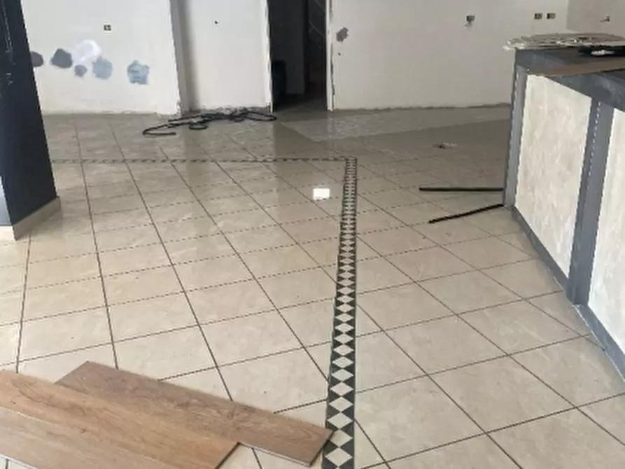 Immagine 1 di Locale commerciale in affitto  in VIA   CORSO   EUROPA 200 a San Marcellino