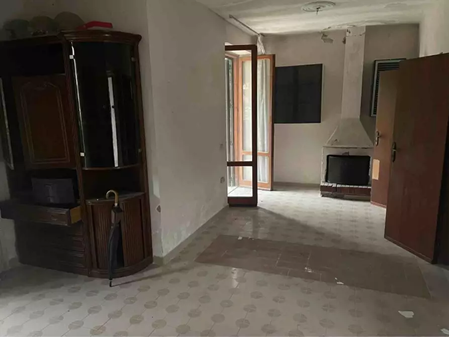 Immagine 4 di Villa in vendita  in VIA   FIUME SNC a Castel Volturno