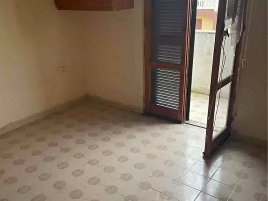 Immagine 1 di Villa in vendita  in VIA   FIUME SNC a Castel Volturno