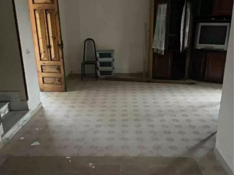 Immagine 5 di Villa in vendita  in VIA   FIUME SNC a Castel Volturno