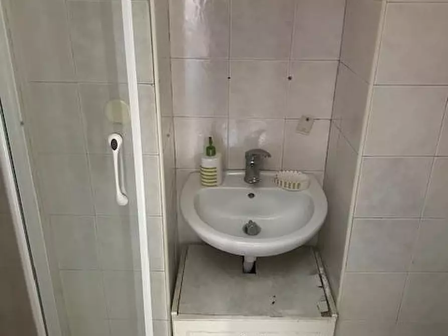 Immagine 3 di Casa indipendente in vendita  in VIA FRANCESCO BAGNO a Cesa