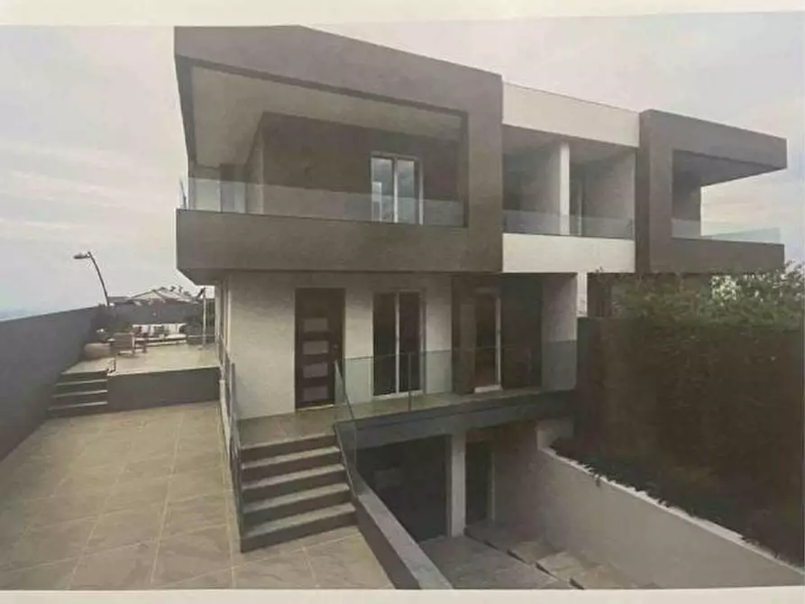 Immagine 4 di Villa in vendita  in VIA CASTAGNOLA SNC a Parete