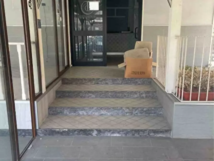 Immagine 1 di Locale commerciale in affitto  in VIALE EUROPA SNC a Aversa