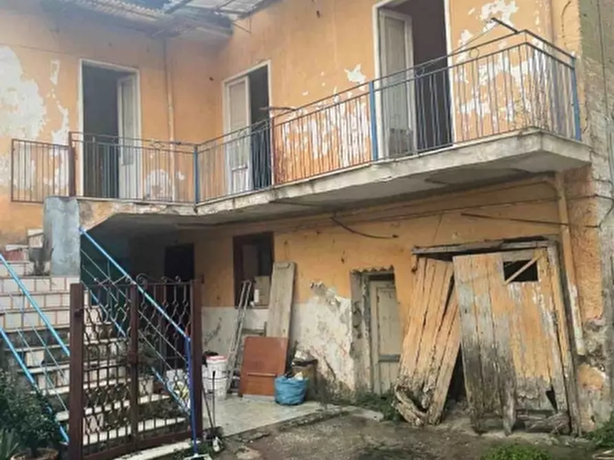 Immagine 2 di Casa semindipendente in vendita  in via  costanzo 100 a Lusciano