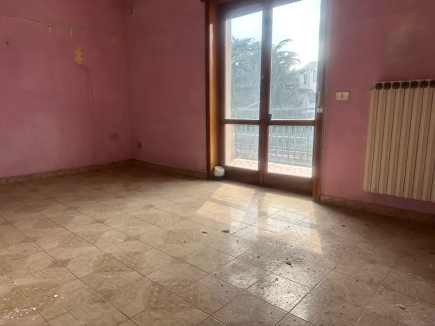 Immagine 19 di Palazzo in vendita  in VIA NAPOLI SNC a Santa Maria Capua Vetere