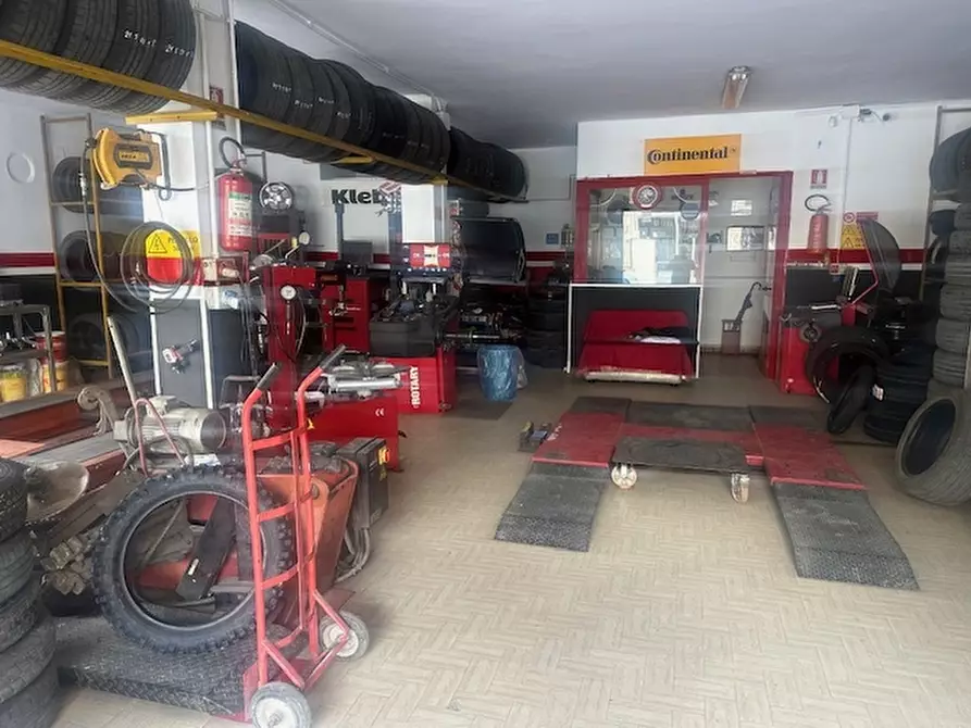 Immagine 35 di Palazzo in vendita  in VIA NAPOLI SNC a Santa Maria Capua Vetere